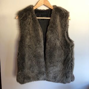 Fur vest